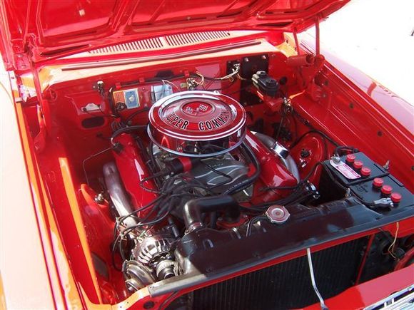 Filthy engine - 440 Magnum, approx 450 hp