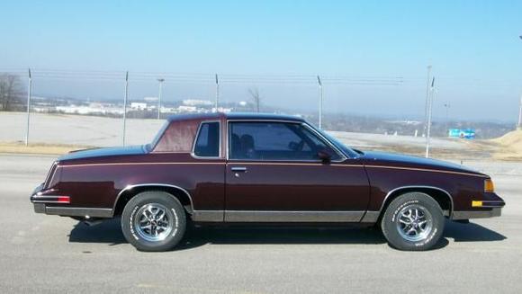 88 CUTLASS 004