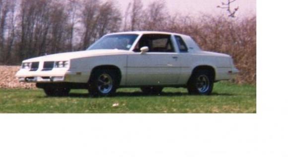 '83 Cutlass front