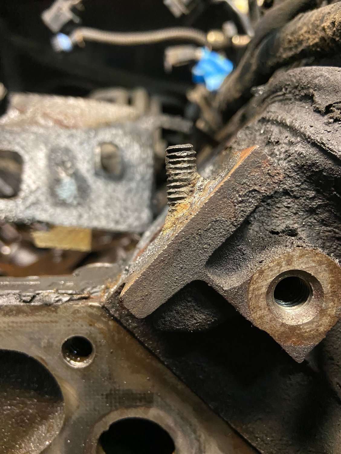 Best Way To Remove Broken Bolt From Intake Manifold (broke, 55 OFF