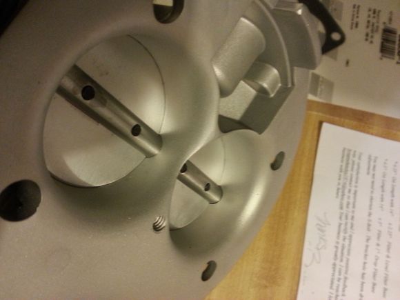 look how smooth that is!  GREAT piece!  Notice the fronts are not taken off like I THINK?  another producer of these throttle bodies does.. no complaints here though. :)