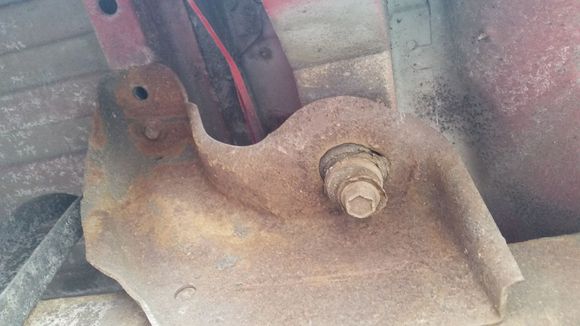 Rear passenger mount almost completely gone!
