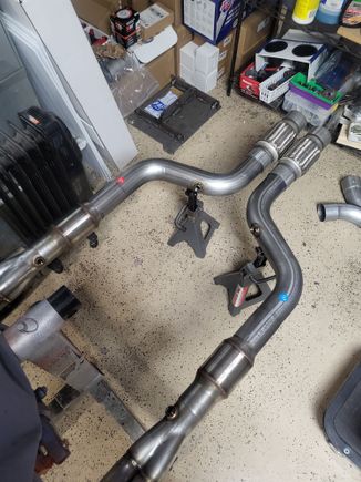 I think this is how I will run it. All the parts forward of the flex pipes are stainless. The flex pipes and everything after will be steel. I would add the h-pipe right after this. 