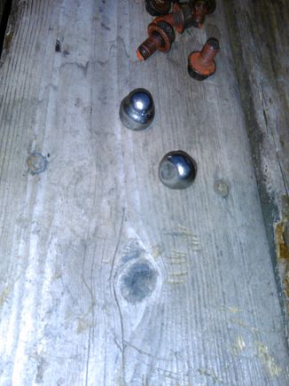 carrier bolt heads