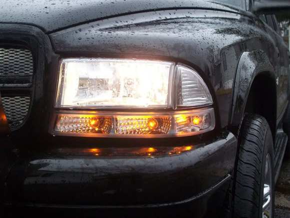 Clear headlights and corners