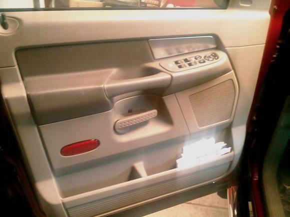 Door trim w/silver panel