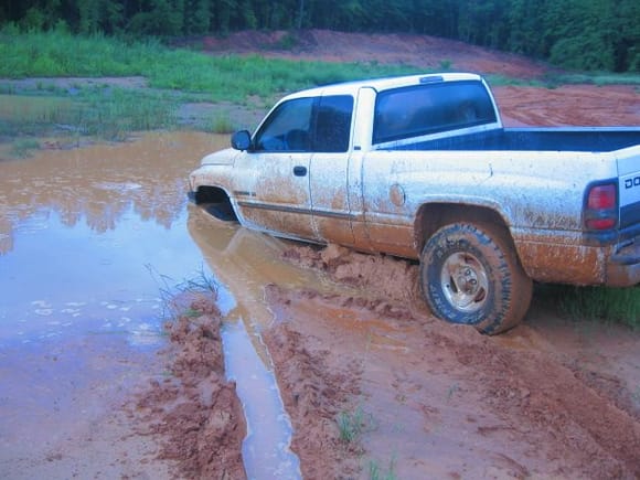 My brother's 2001 1500 5.9L stuck in a pond