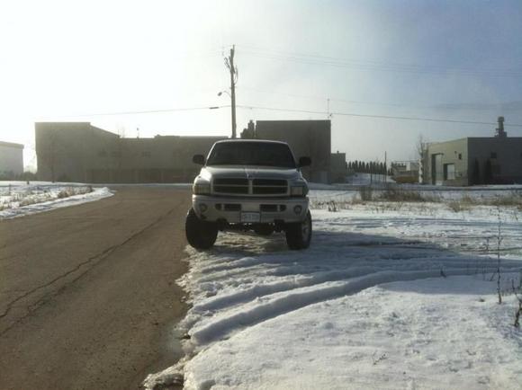 I like this angle, but once I get the 37s on it will look sexy