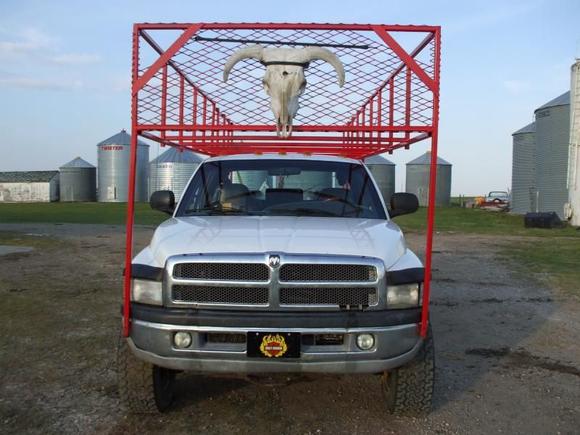 Putting on the red neck rack 003