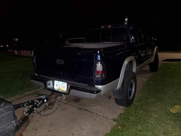 Ditched the topper & went with a fiberglass tonneau cover. Had a roll bar that I really liked the look of, but it would work with the cover. So more modifications & customizing come.