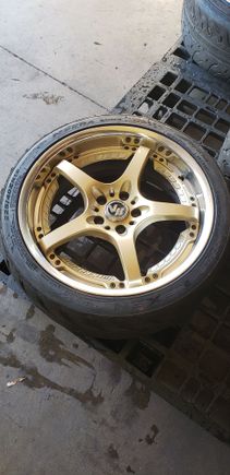 1. Front Wheel 19x8.5