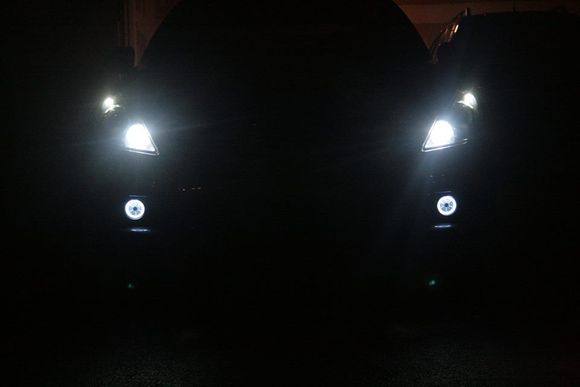 When Running Lights are On, they are linked with the Halo Fog light Rings