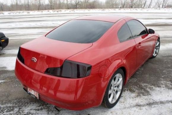 debagged, with tinted tails.
suggestions on a good company for a cf or black diffuser?