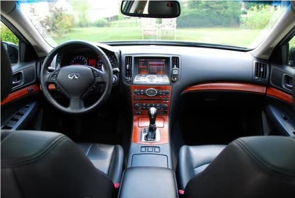 Interior - Nav System, Wood dash, Paddle Shifters... It's all good.