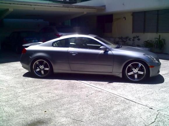 Side (Old 20" Petrol Throttle series rims.)