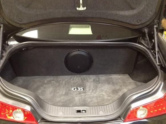 Custom box with single 10&quot; JL 2 Ohm Sub...