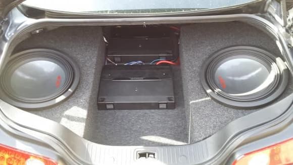 Alpine subs, Kenwood amps