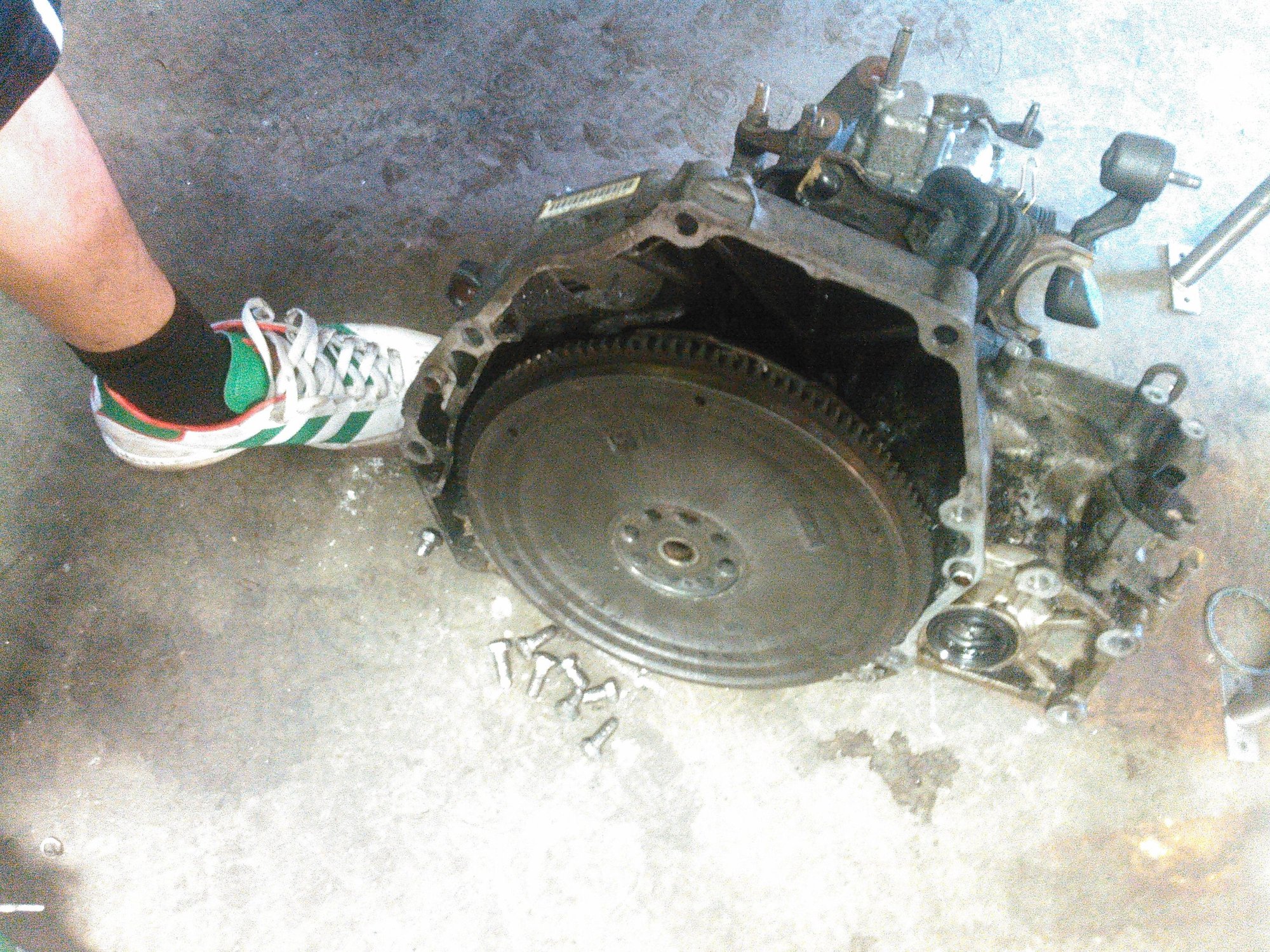 Broken flywheel bolts HondaTech Honda Forum Discussion