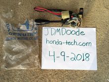 BNIB first generation Acura Integra headlight stalk assembly. Bag torn while sitting in a big box and opened fully for pictures. 
$10