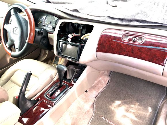 Just finishing the Pioneer stereo install 6 1/2  four way in doors and 6 x9 five way in rear with amp pushing the speakers and powered sub in trunk for bass . New carpet and recovered one seat new Honda floor mats. 