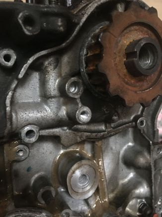 Crankshaft pulley to be removed