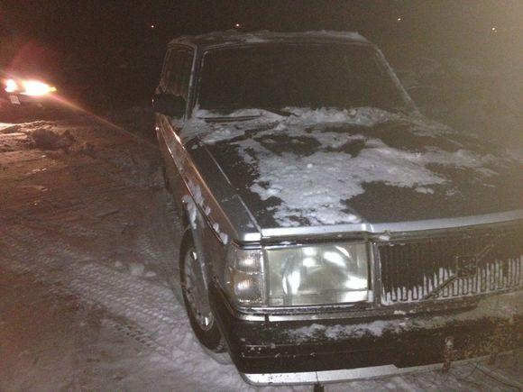 volvo 245 5 speed i got for 200$
