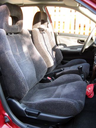 VTi front seats