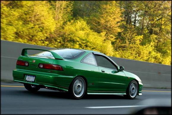 Rear w/ wing &amp; no exhaust