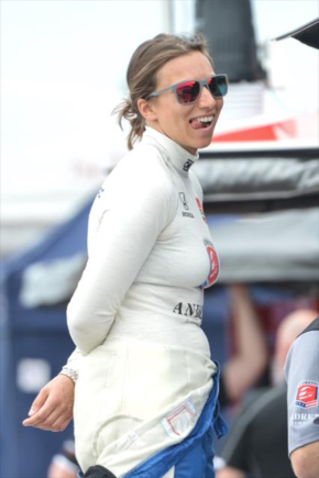 De Silvestro back in Indy Car.......F1 didn't work out for her I guess