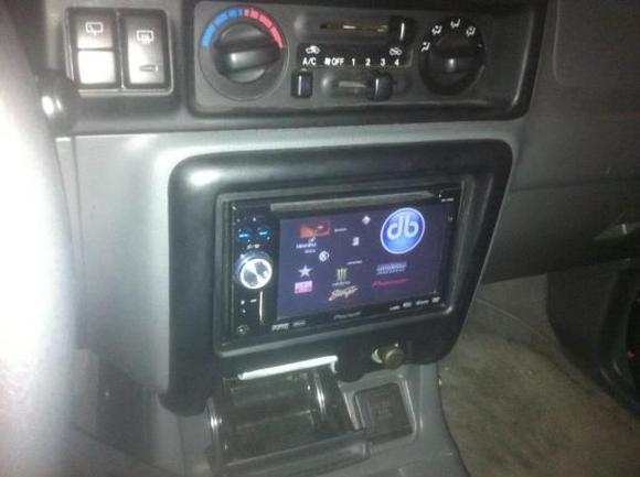 Pioneer AVIC-F900BT head unit