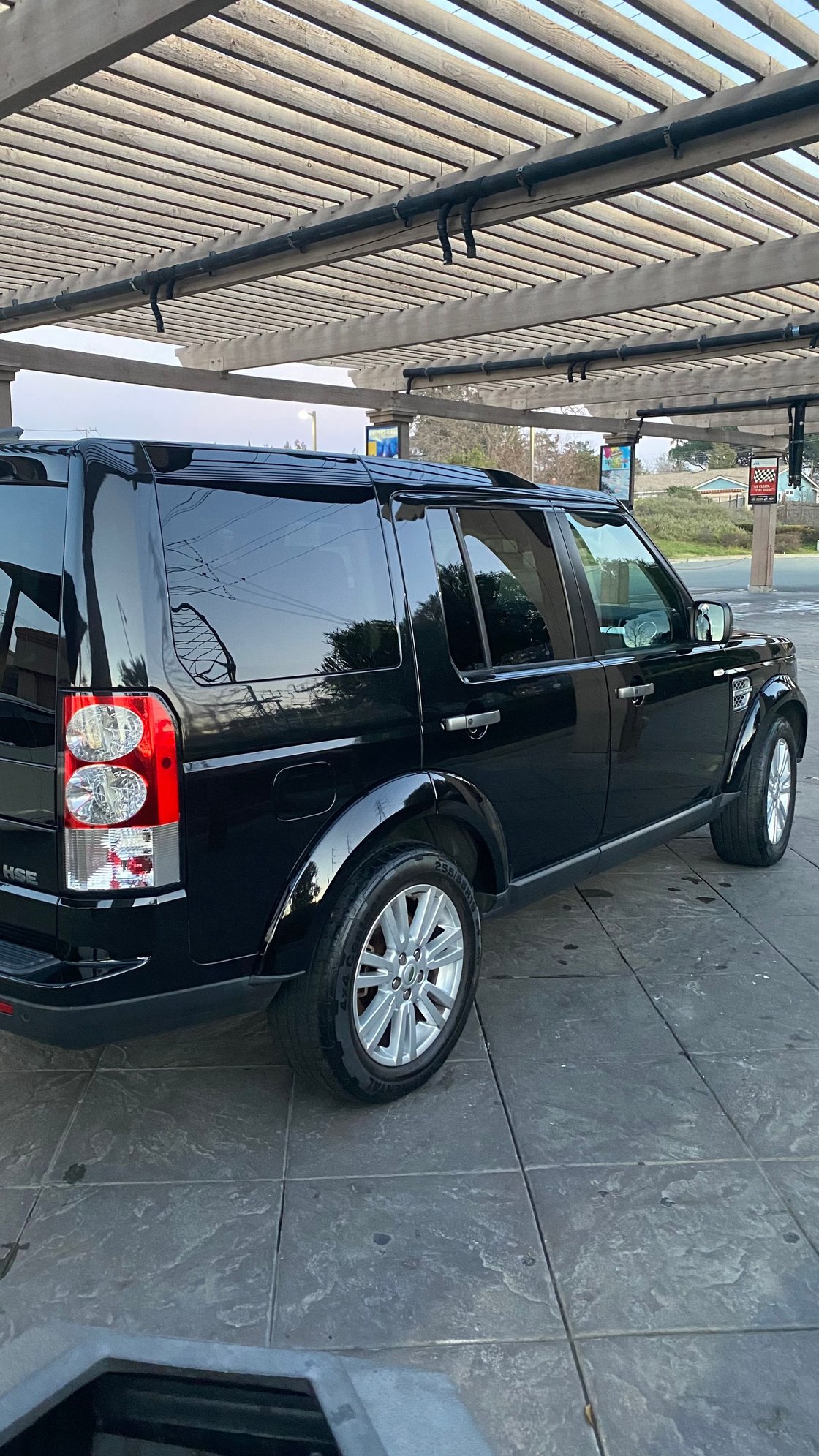 2011 Land Rover LR4 - 2011 LR4 HSE LUX 7 pass 63.5k miles. Santorini Black on Ebony - Used - VIN SALAK2D45BA547066 - 63,500 Miles - 8 cyl - AWD - Automatic - SUV - Black - Walnut Creek, CA 94597, United States