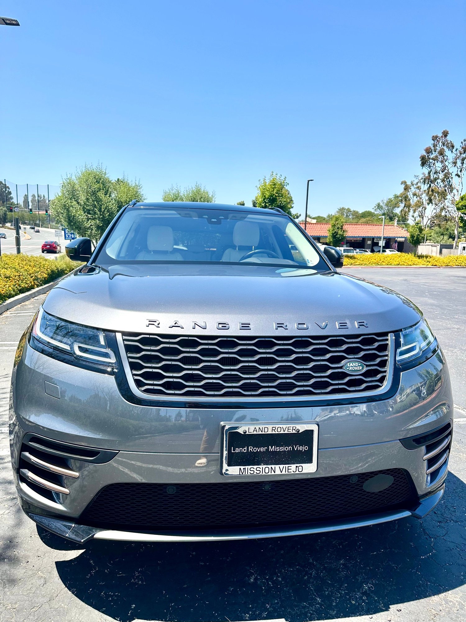 2019 Land Rover Range Rover Velar - Excellent 2019 Range Rover Velar 250 R Dynamic - Used - VIN SALYL2EX4KA215527 - 25,000 Miles - 6 cyl - 4WD - Automatic - SUV - Gray - Irvine, CA 92618, United States