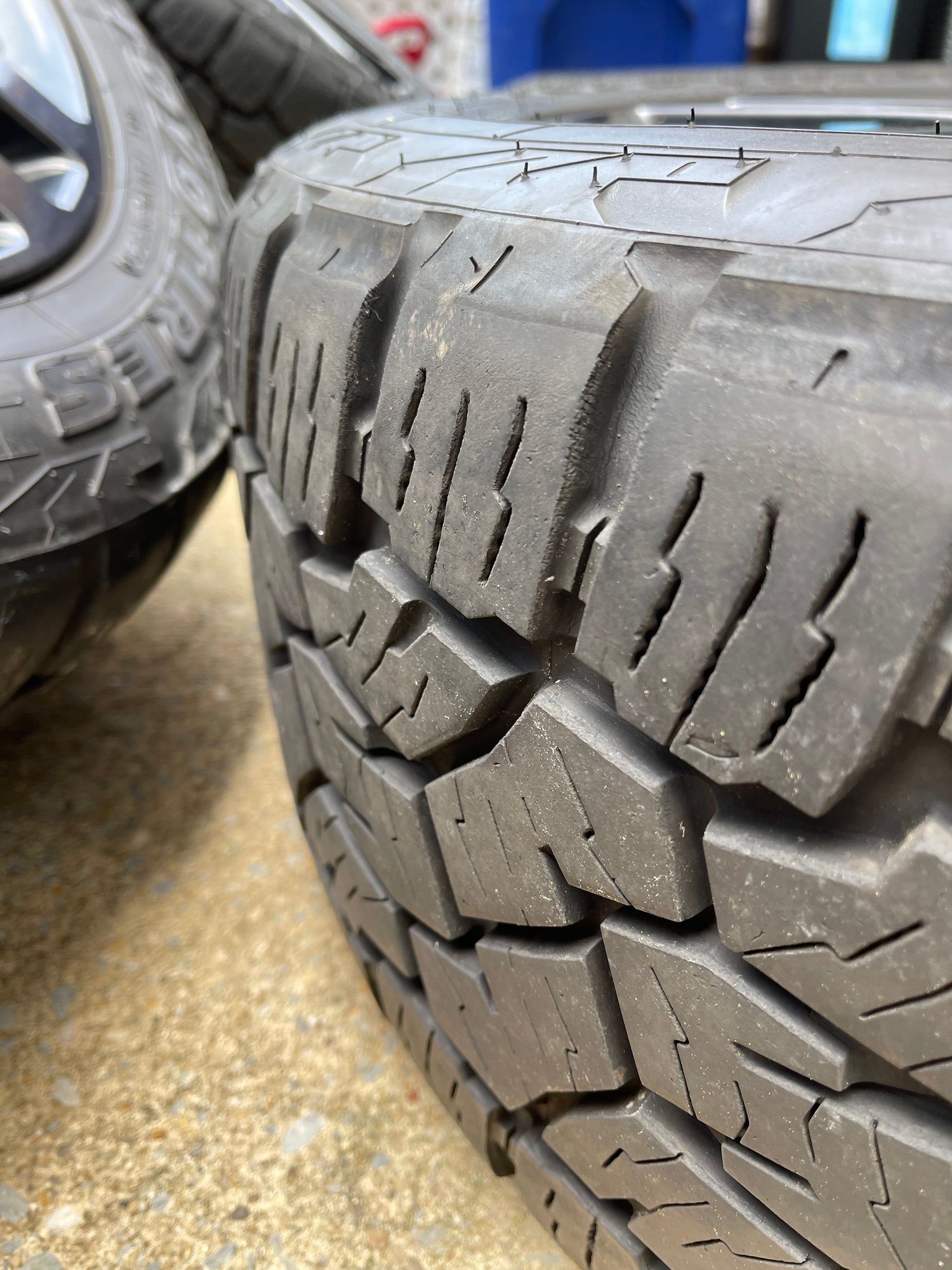 Wheels and Tires/Axles - TOYO Tires AT3 w/ OEM rims 255/50/20 - Used - 2010 to 2016 Land Rover LR4 - Nyc, NY 10312, United States