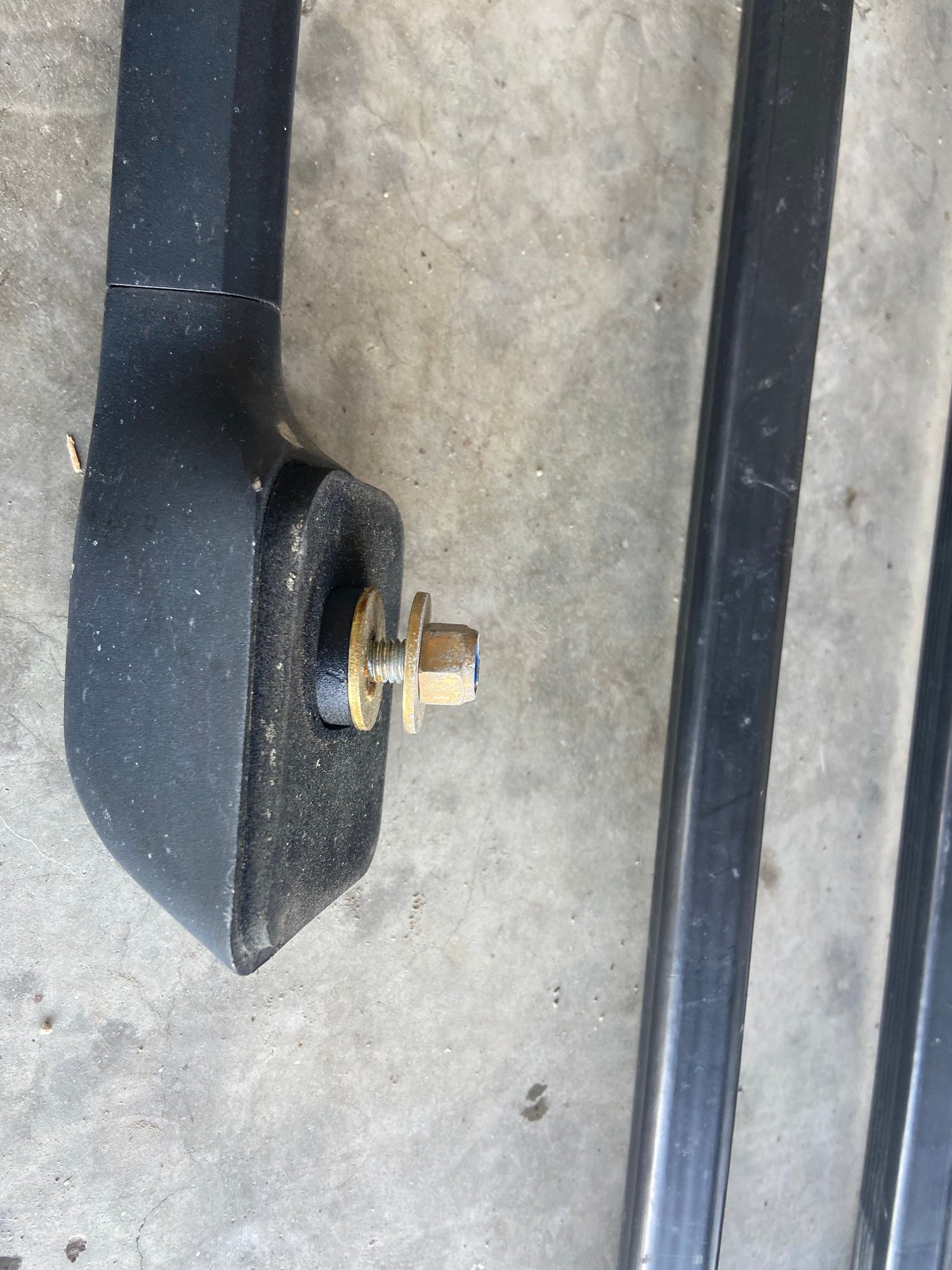 Exterior Body Parts - Discovery 2 OEM roof bar extenders plus! - Used - 1999 to 2004 Land Rover Discovery - Missoula, MT 59803, United States