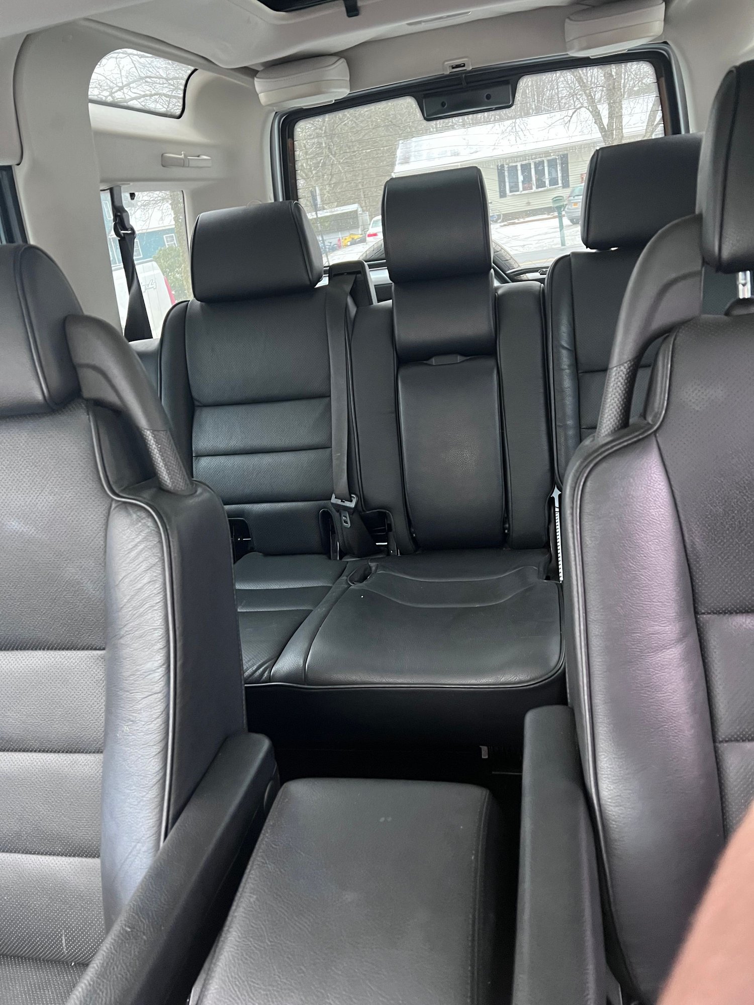 2004 Land Rover Discovery - 2004 Land Rover Discovery (Blown Head Gasket) - Used - VIN SALTW19424A86 - 87,000 Miles - 8 cyl - AWD - Automatic - SUV - Silver - Ganesvoort, NY 12831, United States