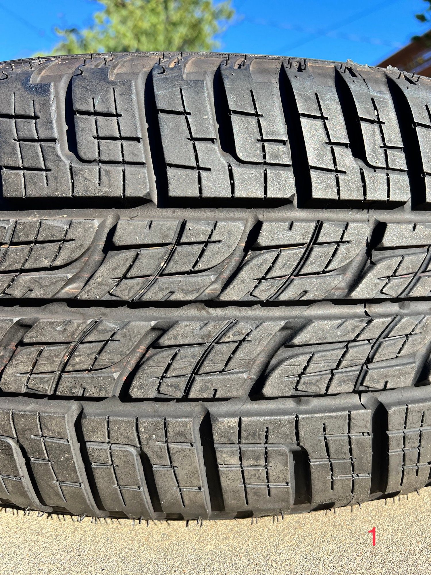 Wheels and Tires/Axles - Land Rover LR4 Stock Wheel with Spare & Tires - $990 - Used - 2014 to 2016 Land Rover LR4 - Burbank, CA 91505, United States