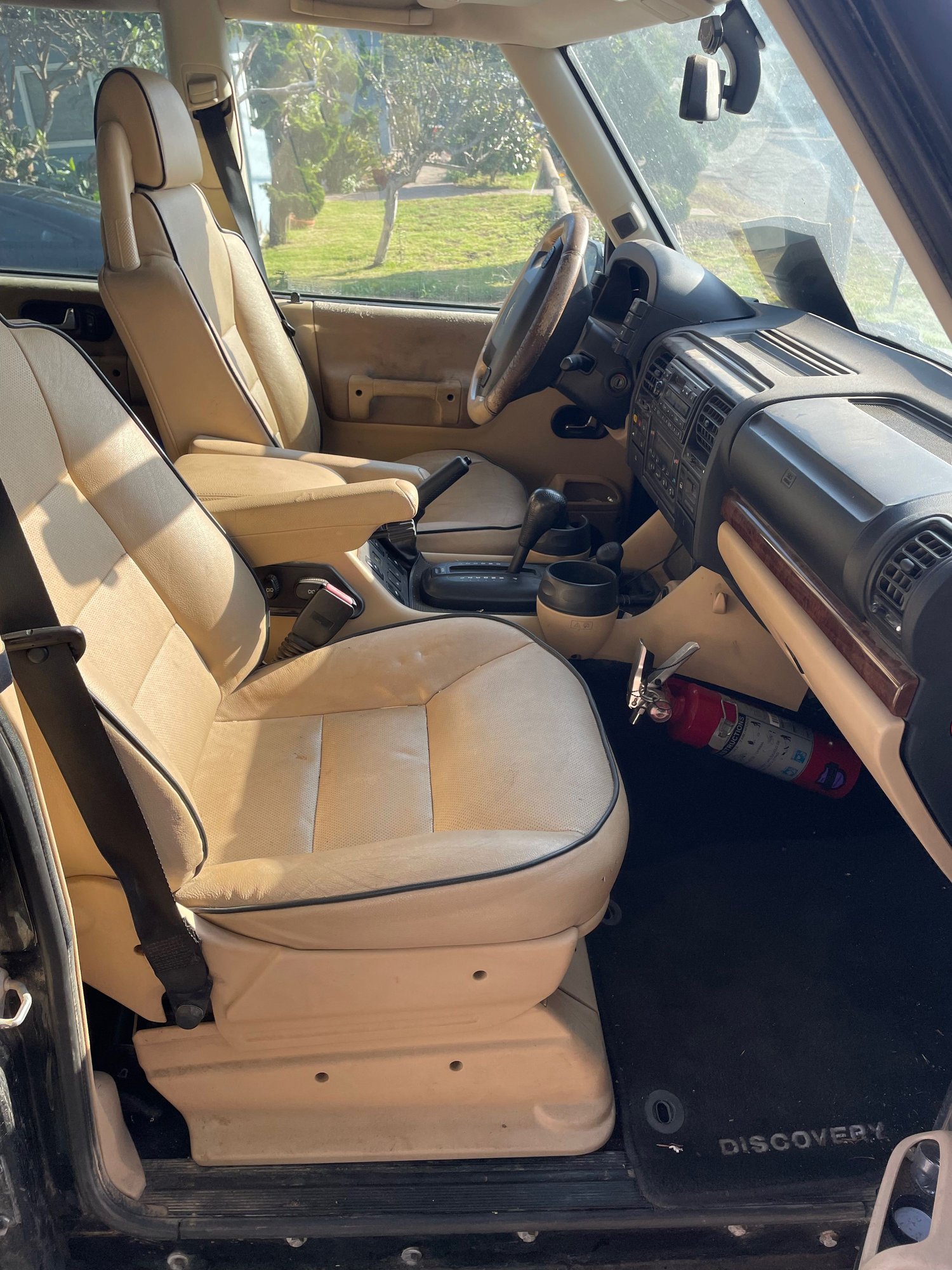 2004 Land Rover Discovery - 2004 Land Rover Discovery 2 SE7 Sport Utility 4WD - Used - VIN SALTW19404A839324 - 197,144 Miles - 8 cyl - 4WD - Automatic - SUV - Black - Pacifica, CA 94044, United States
