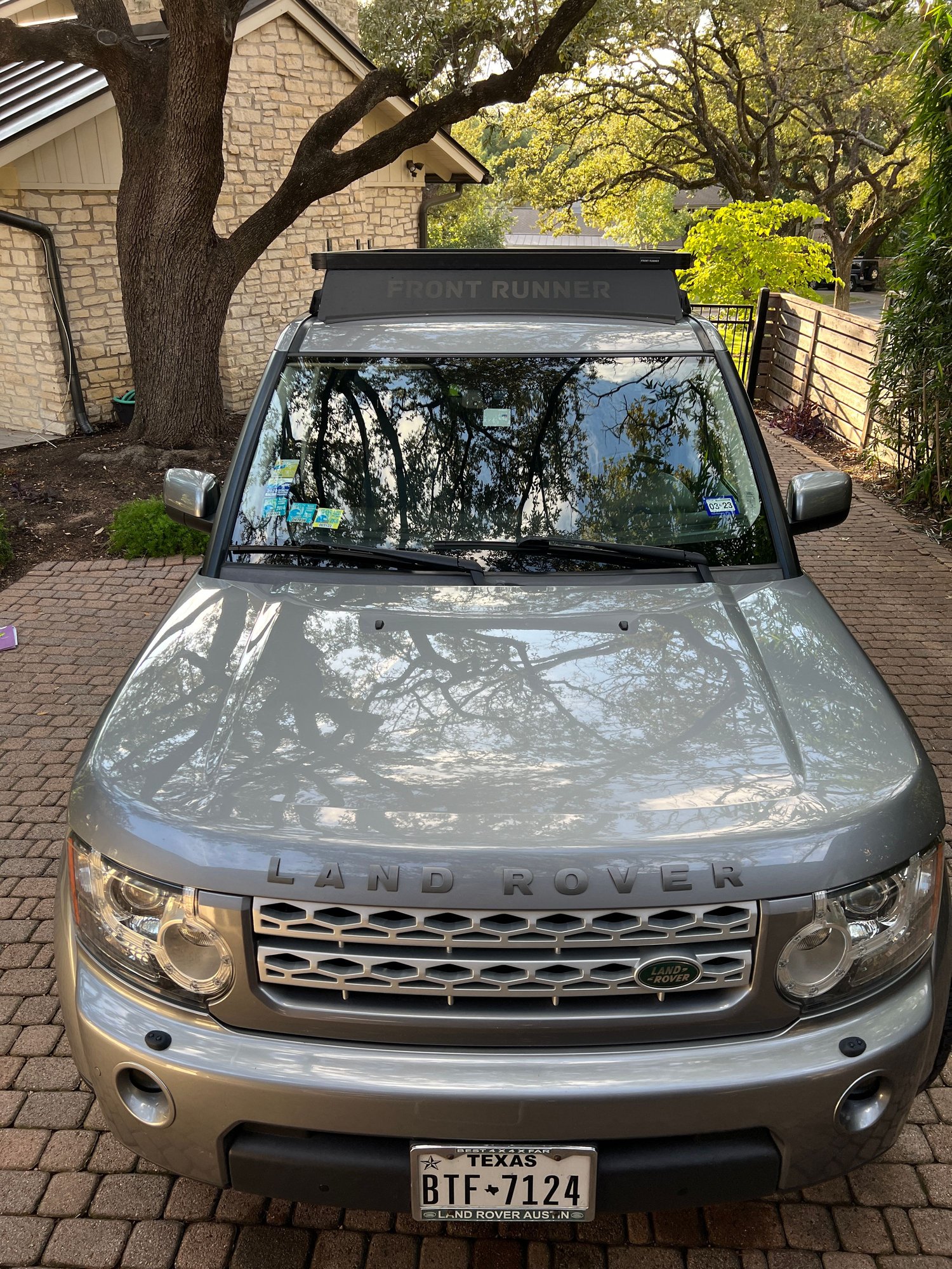 2012 Land Rover LR4 - Single owner 2012 LR4 HSE LUX V8 - Used - VIN SALAK2D4XCA630302 - 90,800 Miles - 8 cyl - 4WD - Automatic - SUV - Gray - Austin, TX 78703, United States