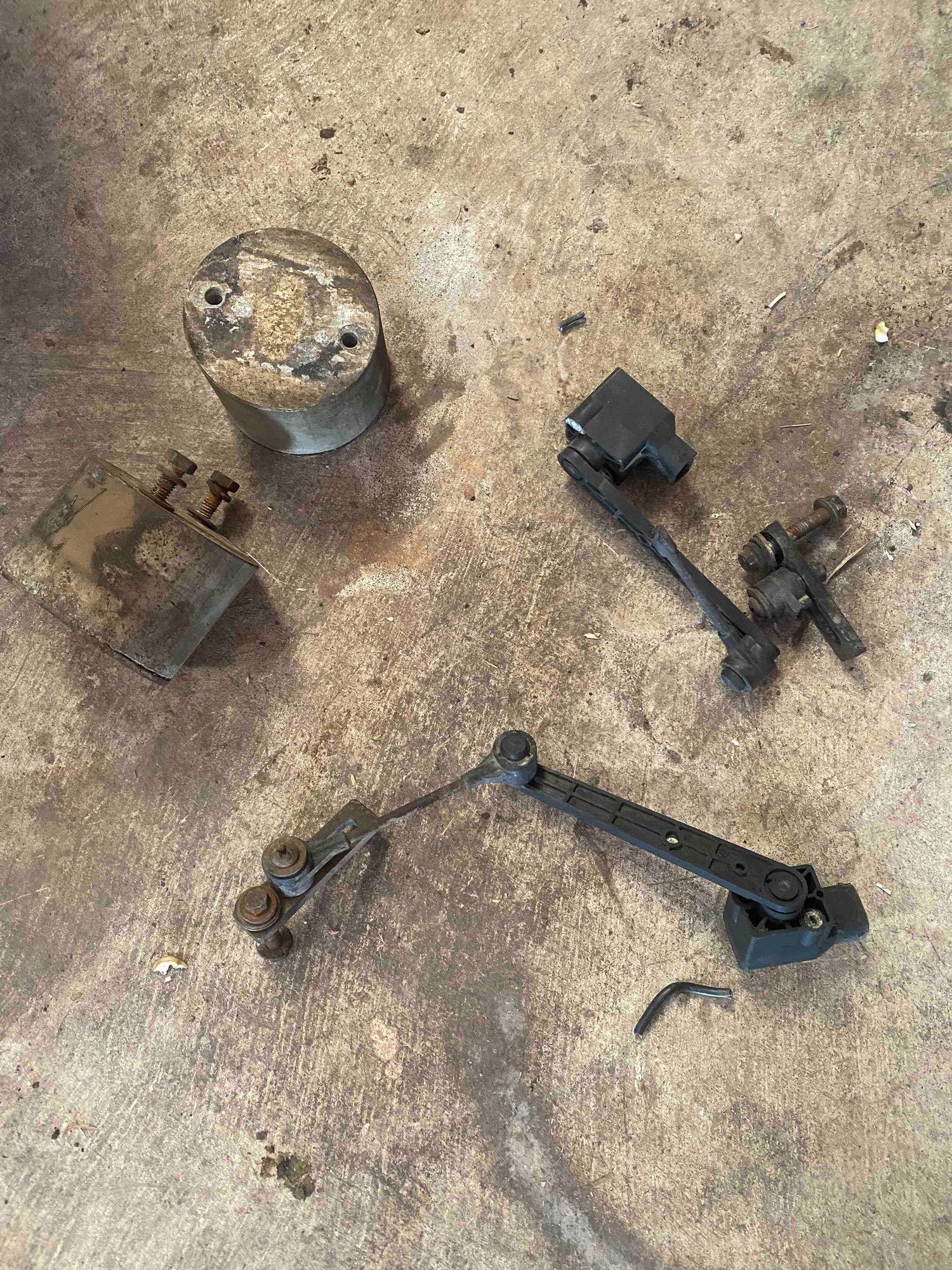 Steering/Suspension - Complete SLS (airbags, lines, compressor, sensor levers, etc...) Eugene, OR - Used - 2004 Land Rover Discovery - Junction City, OR 97448, United States