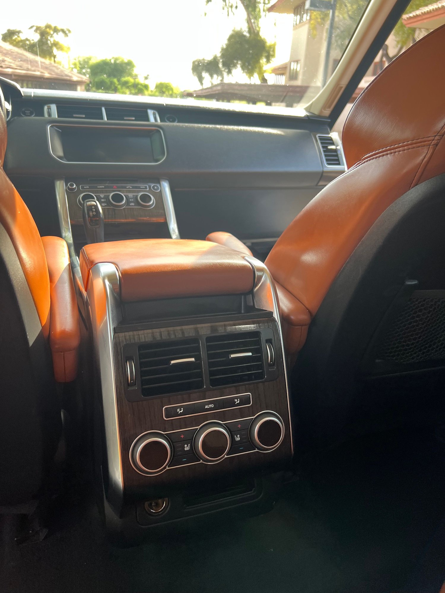2017 Land Rover Range Rover Sport - 2017 Range Rover Sport Supercharged Dynamic 5.0L - Used - VIN SALWR2FE3HA148494 - 46,000 Miles - 4WD - Automatic - SUV - White - Phoenix, AZ 85018, United States