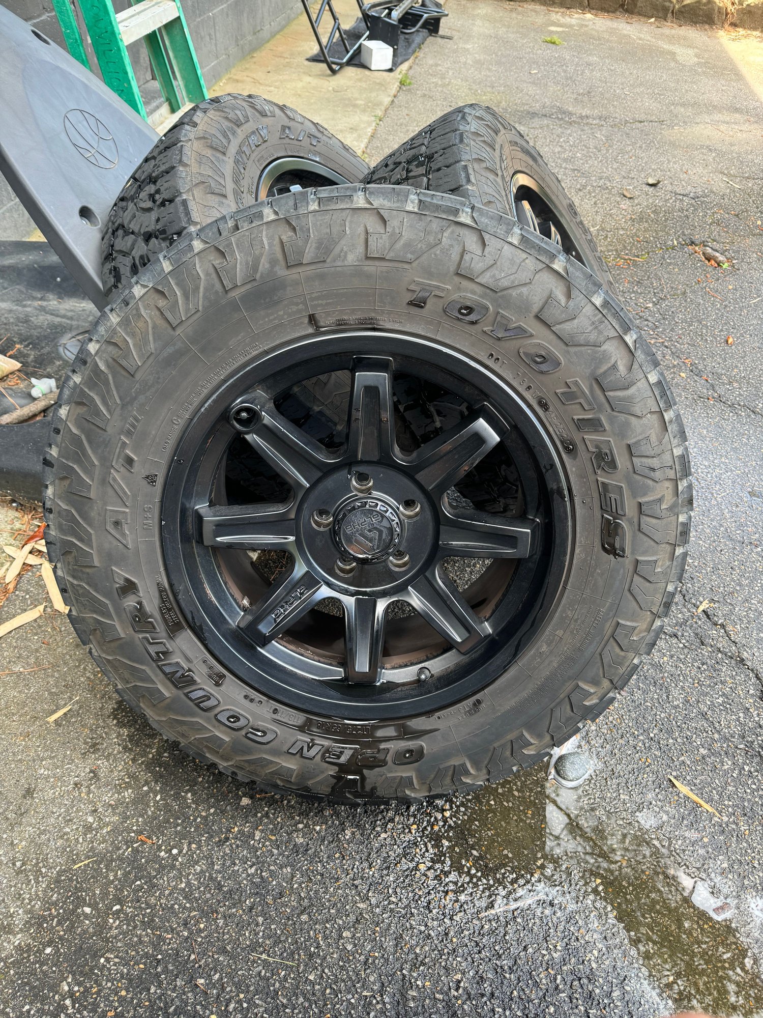 Wheels and Tires/Axles - Alpha Equipt Command Wheels 18x9 - Land Rover LR4 - Used - 2010 to 2016 Land Rover LR4 - Birmingham, AL 35243, United States