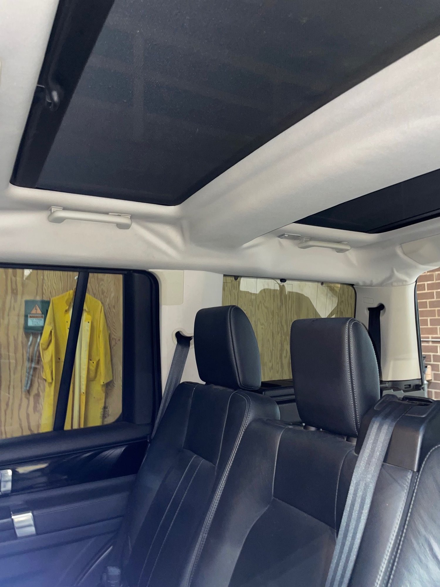 2014 Land Rover LR4 - Well Maintained 2014 LR4 HSE - 92,400 Miles - Used - VIN SALAG2V66EA729087 - 92,400 Miles - Automatic - Black - Charlotte, NC 28208, United States