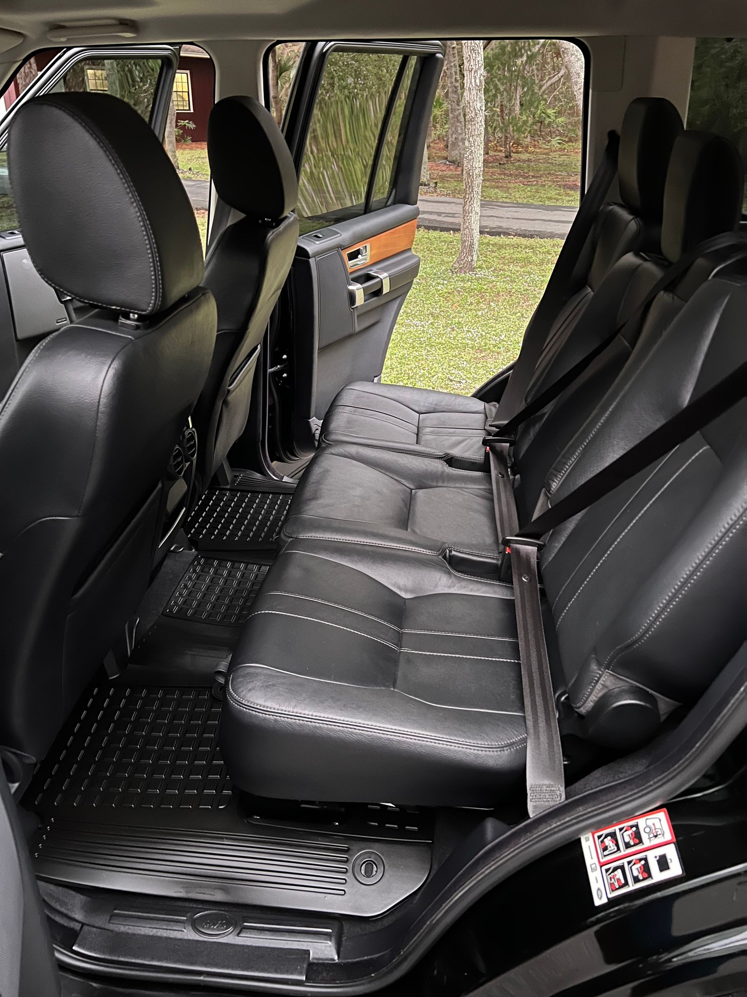 2012 Land Rover LR4 - Clean 2012 LR4 HSE - Used - VIN SALAG2D4XCA622279 - 106,800 Miles - 8 cyl - 4WD - Automatic - SUV - Black - Daytona Beach, FL 32174, United States