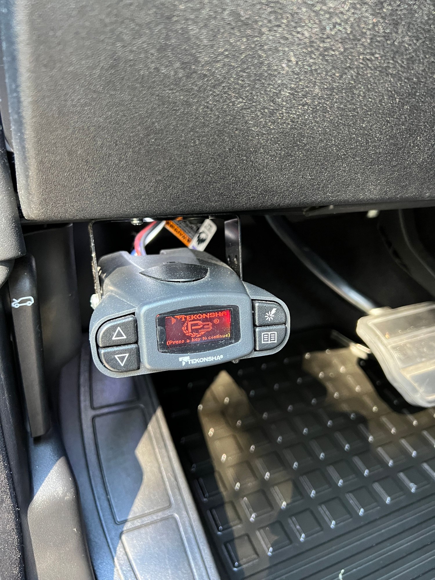 2012 Land Rover LR4 - Clean 2012 LR4 HSE - Used - VIN SALAG2D4XCA622279 - 106,800 Miles - 8 cyl - 4WD - Automatic - SUV - Black - Daytona Beach, FL 32174, United States