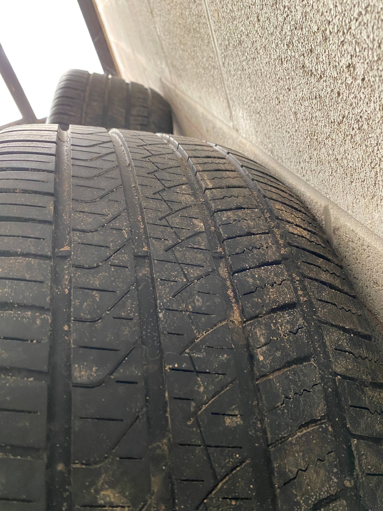 Wheels and Tires/Axles - Range Rover Sport 5 Spoke Wheels & Tires 275/40/R20 - Used - 0  All Models - Mishawaka, IN 46545, United States