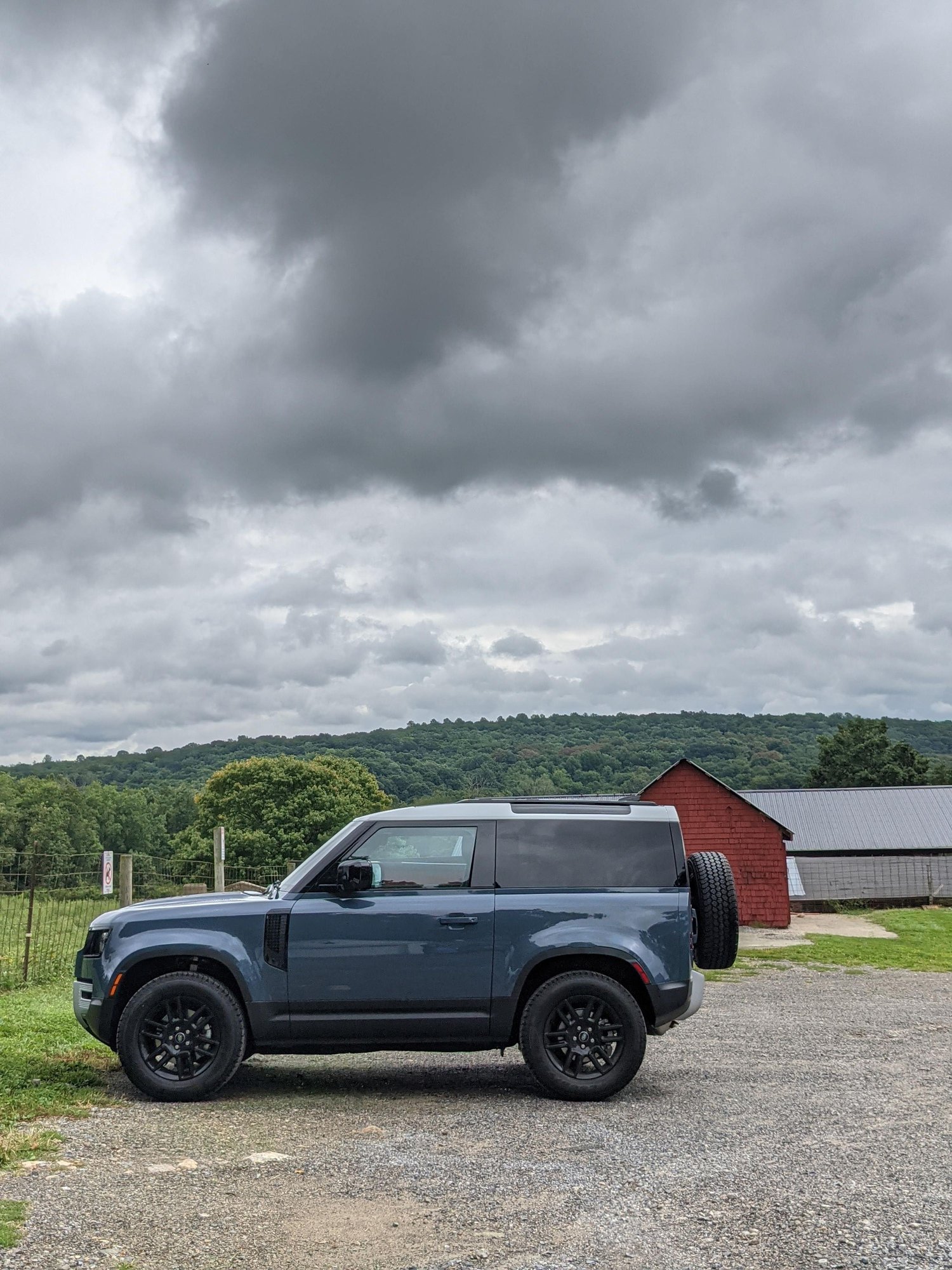 2022 Land Rover Defender - 2022 Defender 90s - Used - VIN SALEJ6RX0N2074111 - 19,500 Miles - 4 cyl - AWD - Automatic - SUV - Blue - Pleasantville, NY 10570, United States