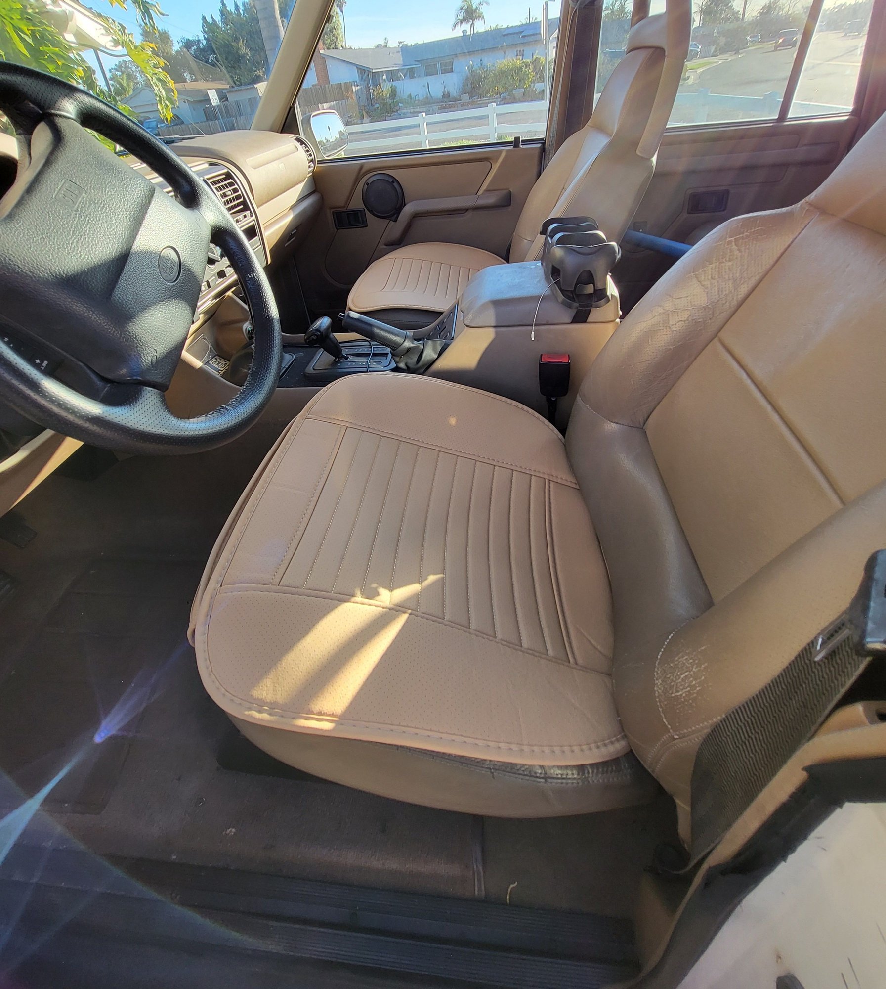 1995 Land Rover Discovery - 1995 Discovery for sale - low miles - Used - VIN SALJN1240SA141491 - 106,453 Miles - 8 cyl - 4WD - Automatic - SUV - White - San Diego, CA 92117, United States