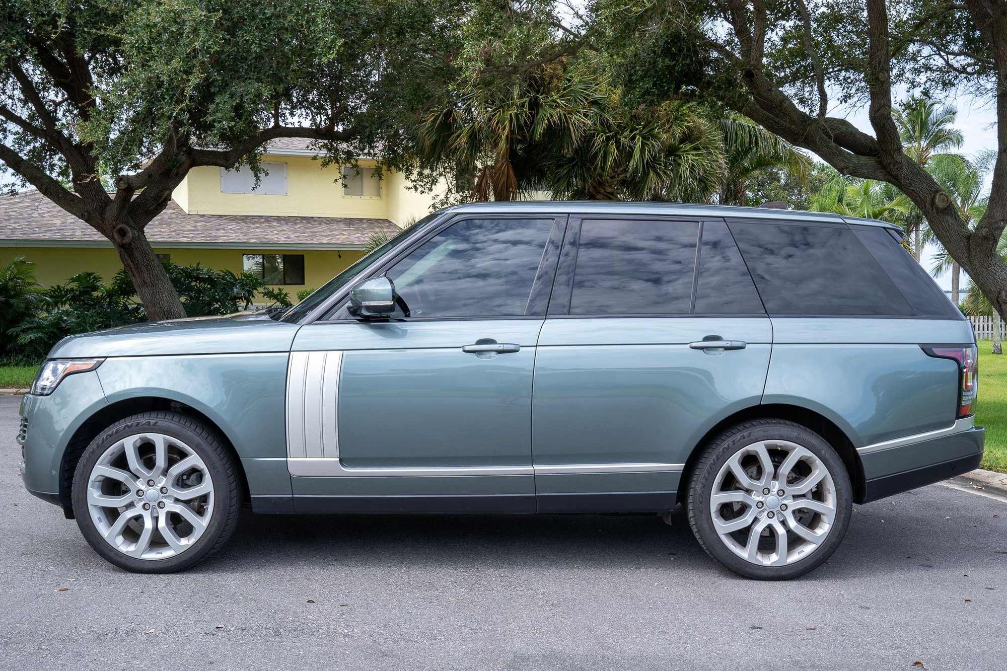 2017 Land Rover Range Rover - 2017 Range Rover, Td6, CPO, high option car - Used - VIN SALGS2FK8HA341349 - Satellite Beach, FL 32937, United States