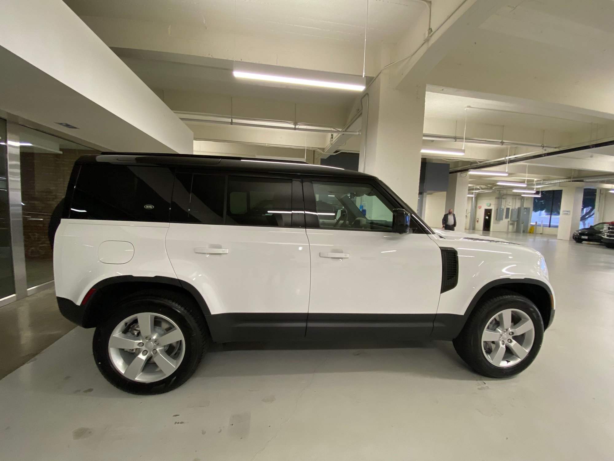Wheels and Tires/Axles - Trade Silver for Black/Gray Defender Wheels? - New or Used - 2020 to 2022 Land Rover Defender 110 - Bass Lake, CA 93604, United States