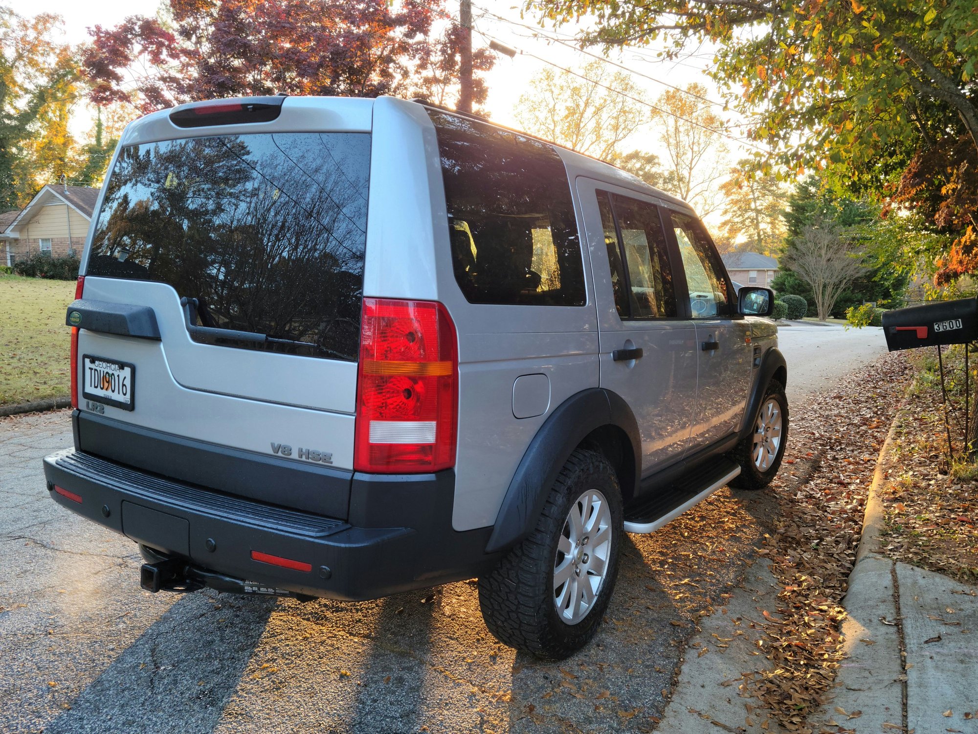 2008 Land Rover LR3 - Very well maintained 08 LR3 HSE w A bar & AT tires - Used - VIN SALAG254X8A466489 - 165,000 Miles - 8 cyl - AWD - Automatic - SUV - Gray - Atlanta, GA 30030, United States